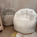 Poltroncina morbida bianca
