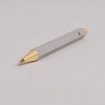 Penna a sfera grigia