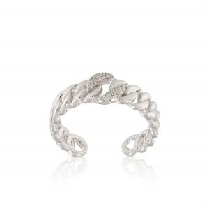 Curb chain ring with a central link with cubic zirconia