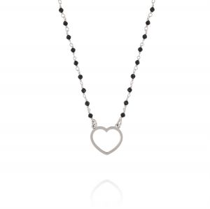 Necklace with black stones and a openwork heart