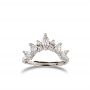 Crown-shaped ring with cubic zirconia
